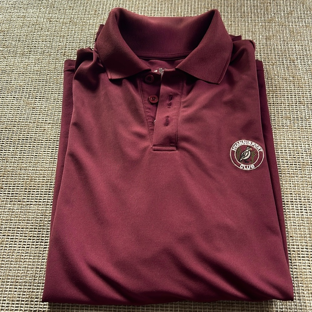 Men’s golf shirt